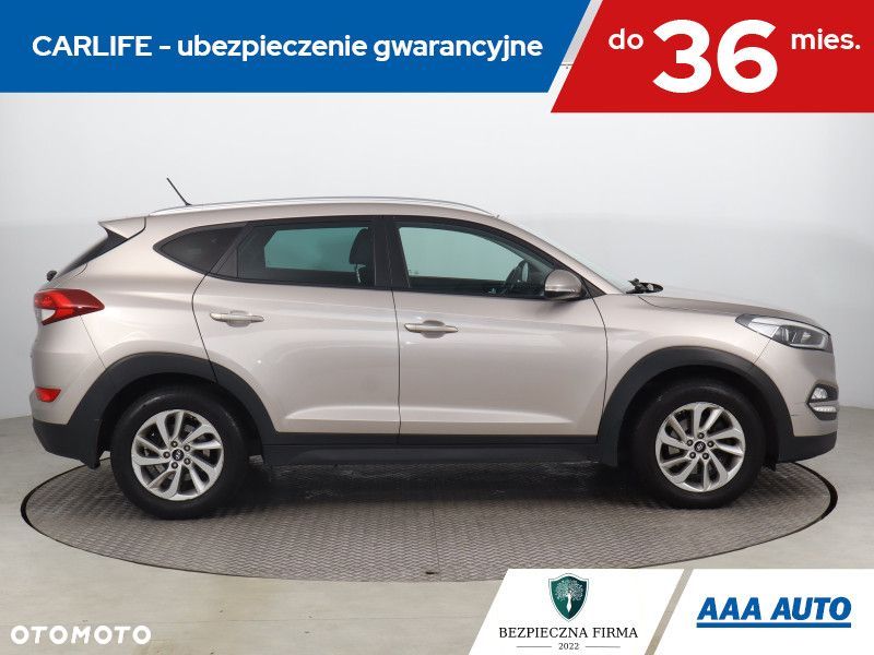 Hyundai Tucson - 8
