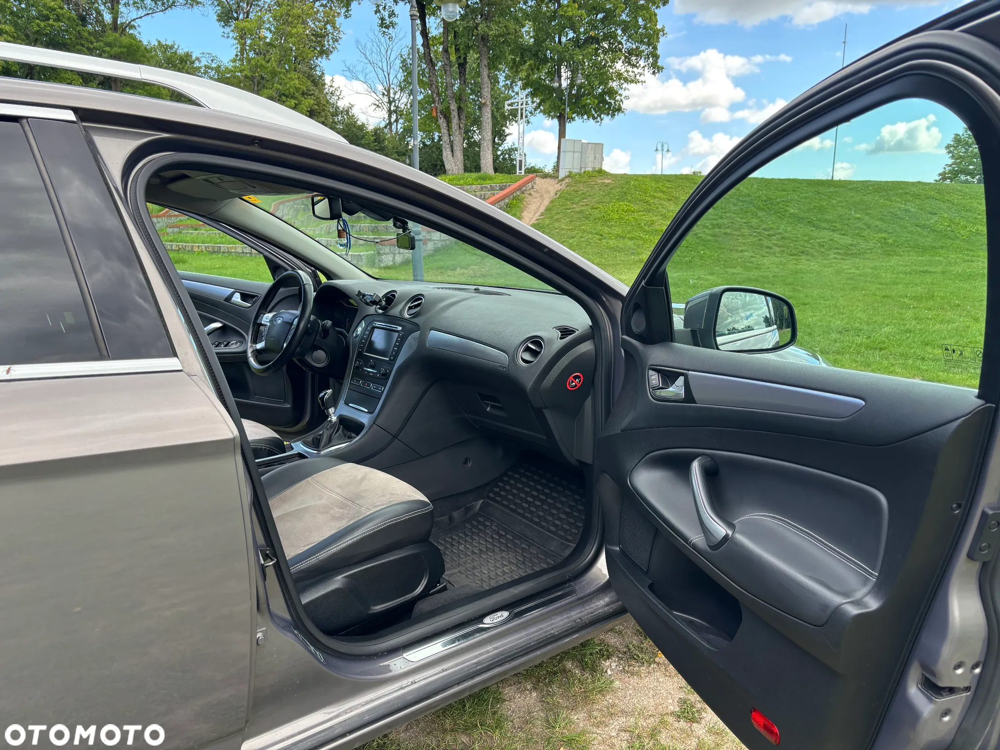 Ford Mondeo 2.0 TDCi Platinium X Plus (Titanium) - 14