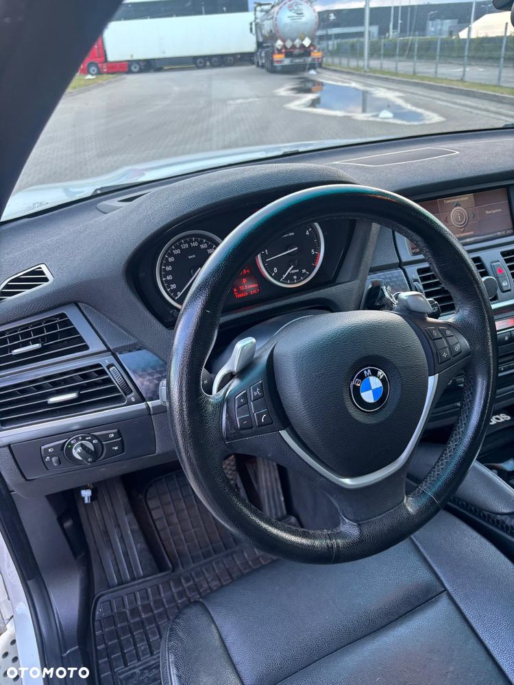 BMW X6 - 15
