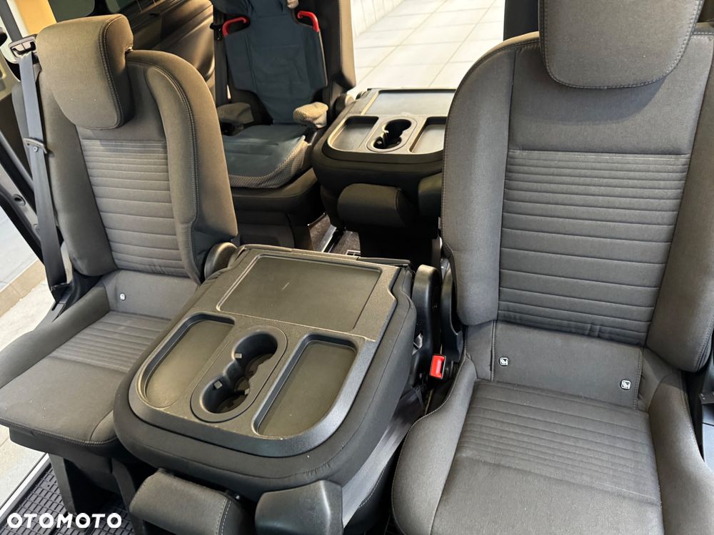 Ford Tourneo Custom 320 L1H1 VA Autm Titanium - 23