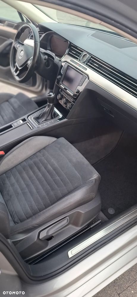 Volkswagen Passat 1.8 TSI BMT Highline - 8