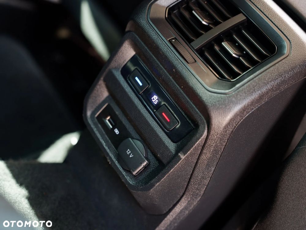 Volkswagen Tiguan 2.0 TDI SCR DSG IQ.DRIVE - 17