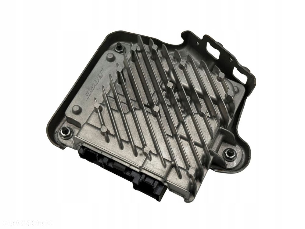 wzmacniacz audio renault captur ii 280617523r - 1