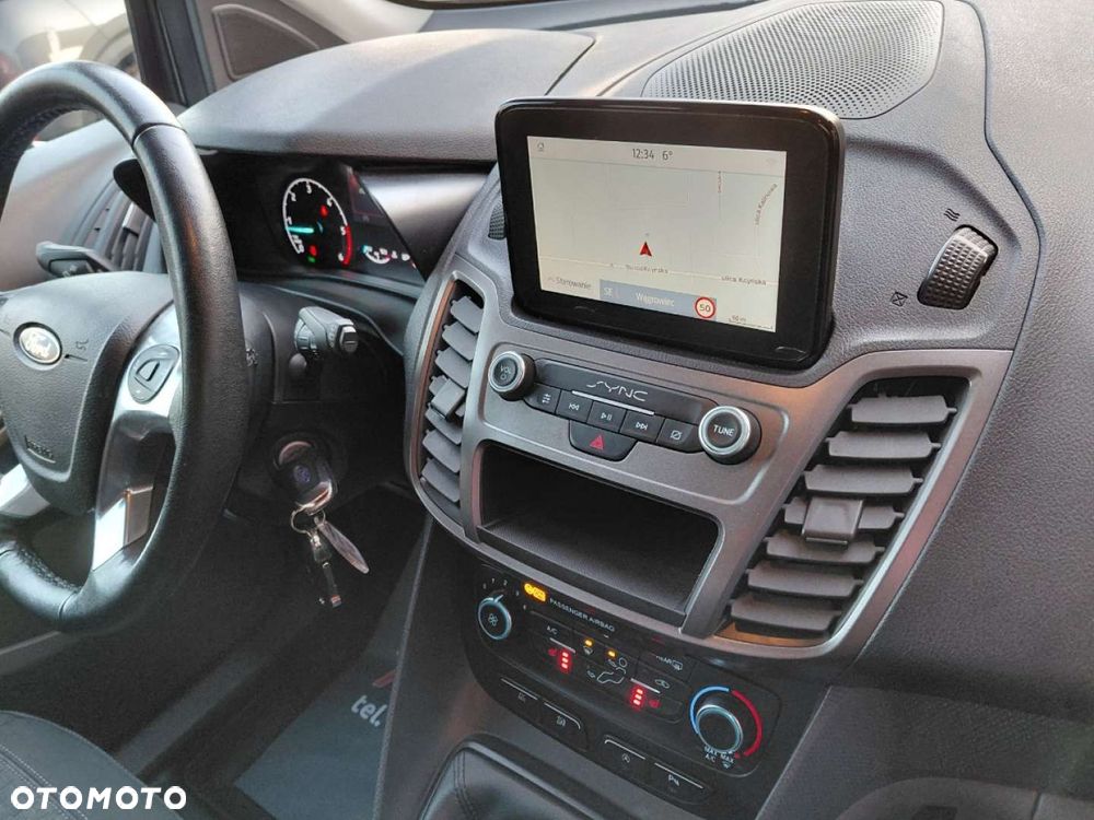 Ford Transit Connect - 16