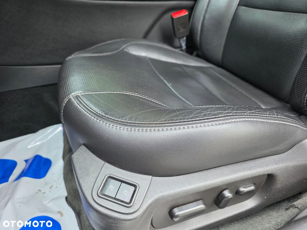 Ford Taurus - 6