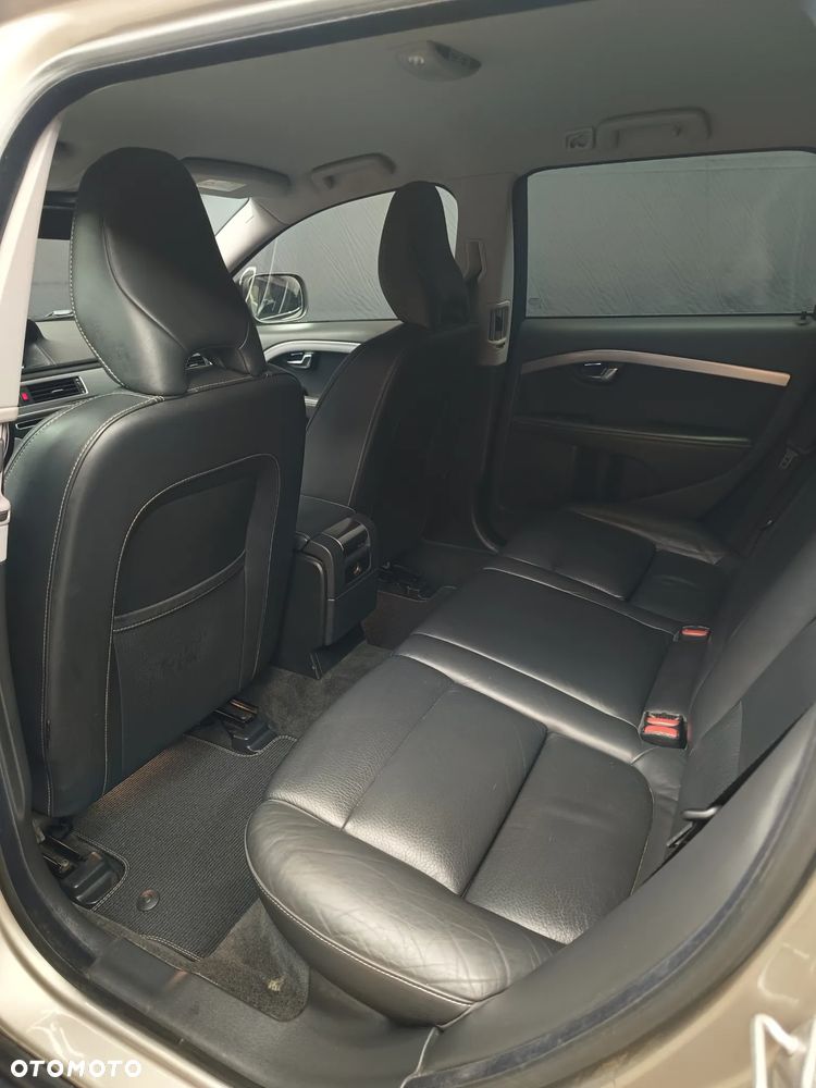 Volvo XC 70 - 16