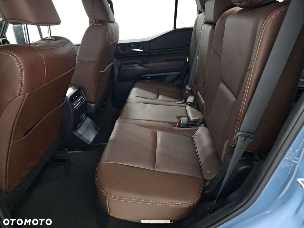 Toyota Land Cruiser - 16