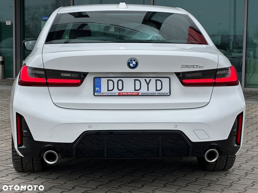 BMW Seria 3 320e M Sport - 7