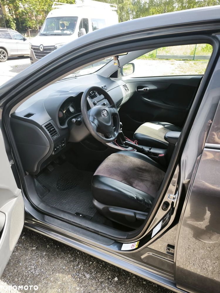Toyota Corolla - 7