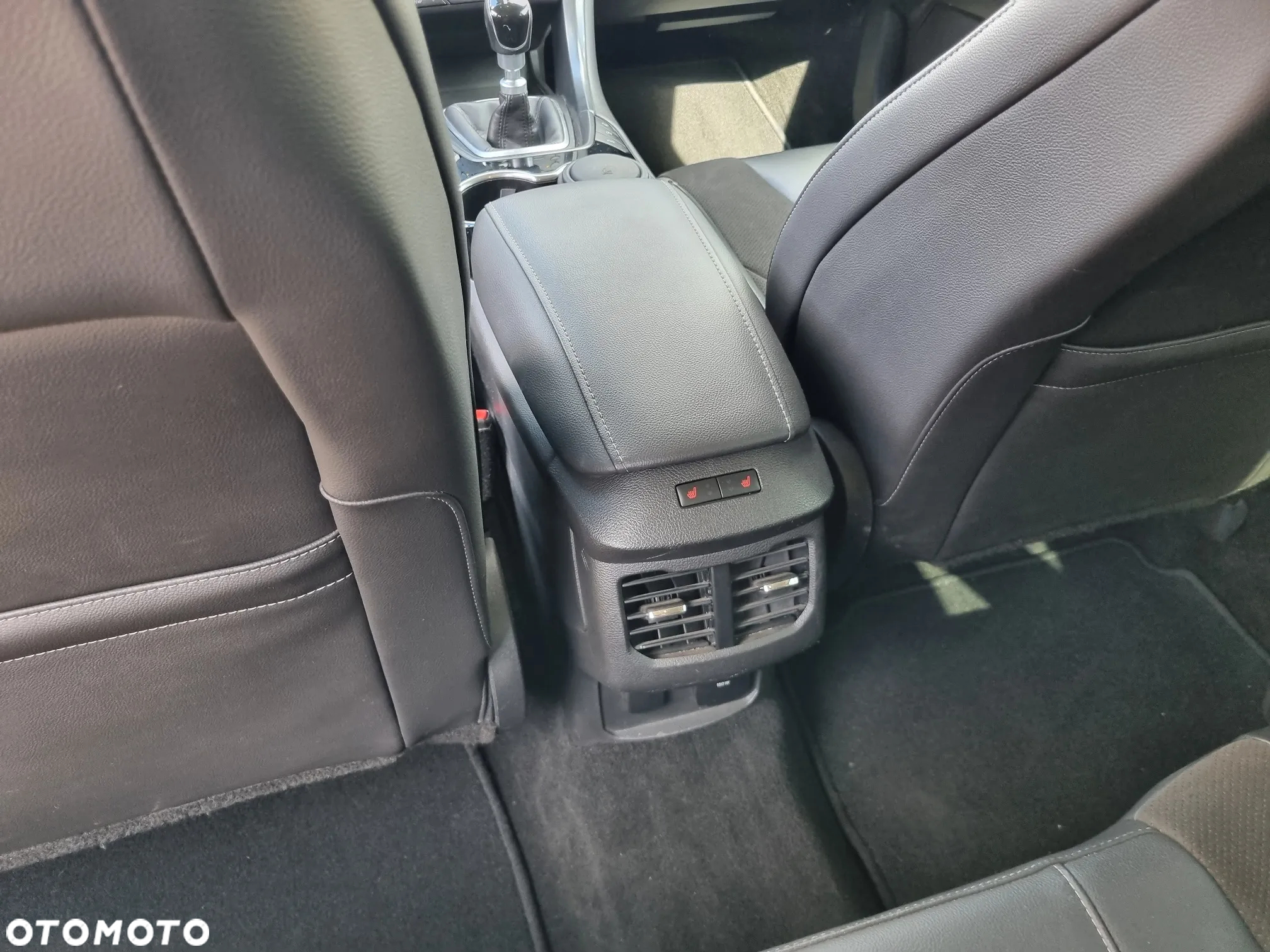 Ford Mondeo Turnier 2.0 TDCi Start-Stopp Titanium - 10