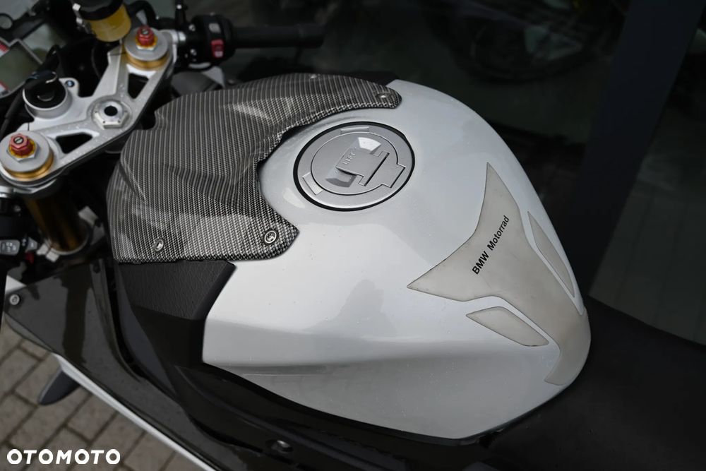 BMW S - 20