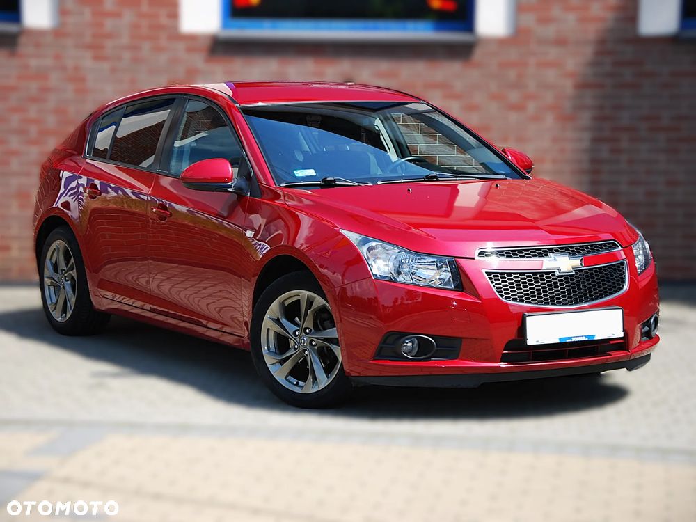 Chevrolet Cruze 1.6 LS+ - 31