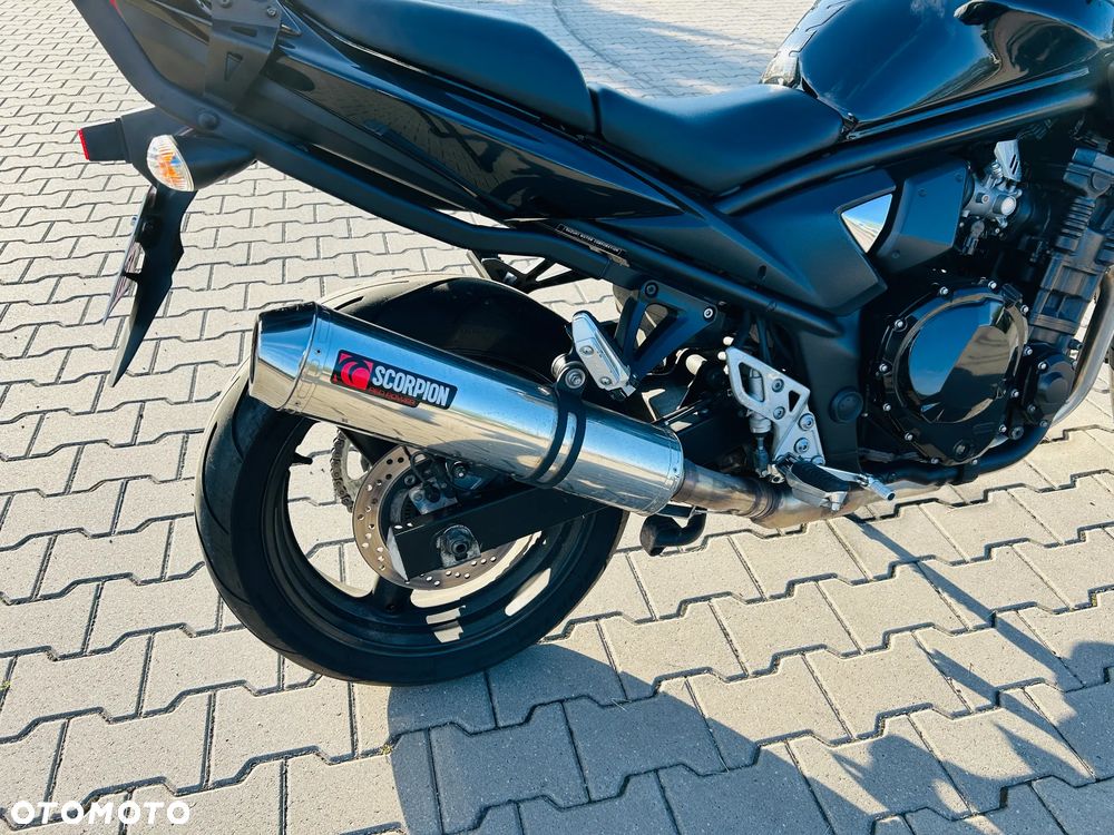Suzuki Bandit - 12