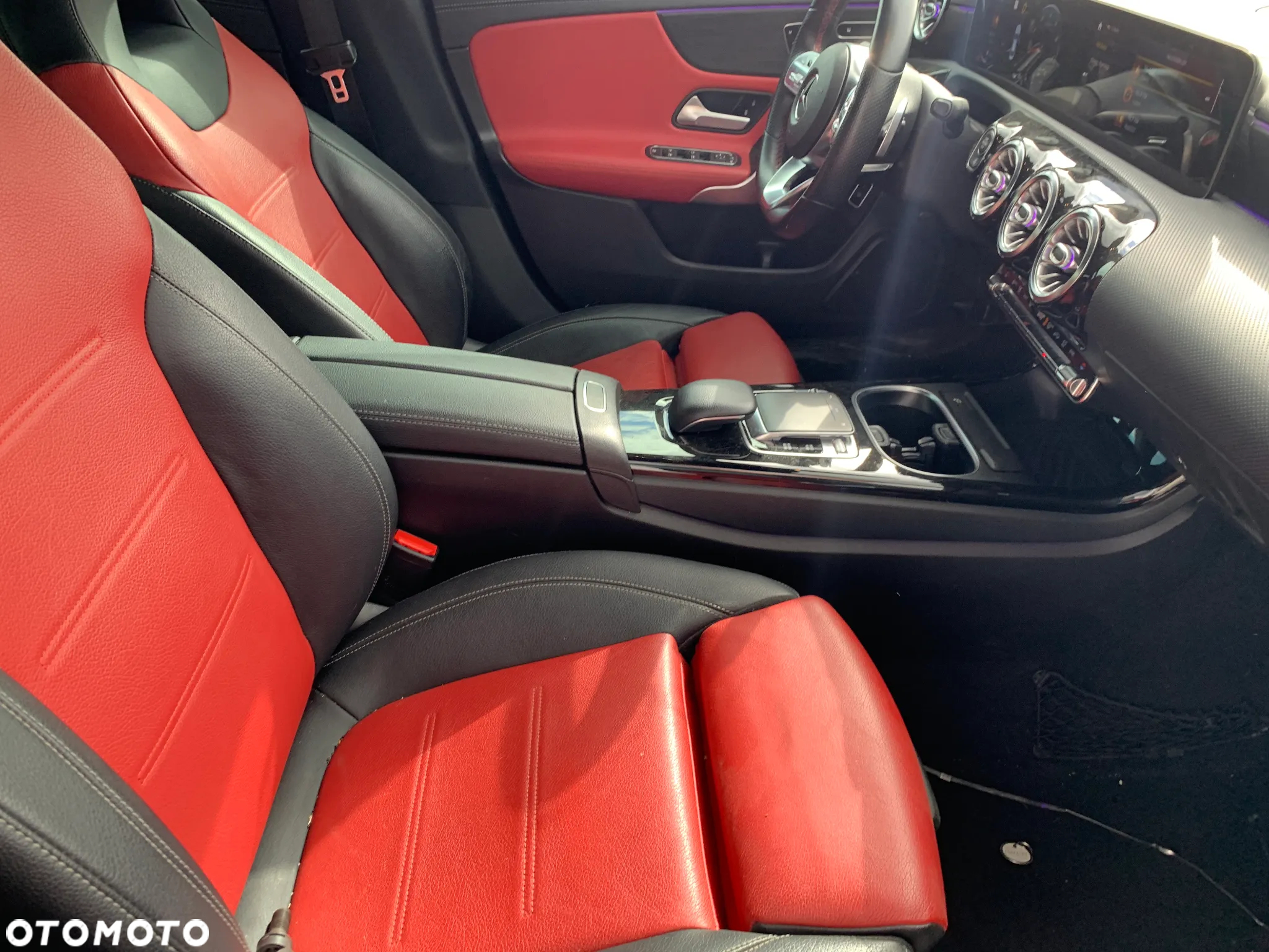 Mercedes-Benz CLA 250 4-Matic 7G-DCT - 21
