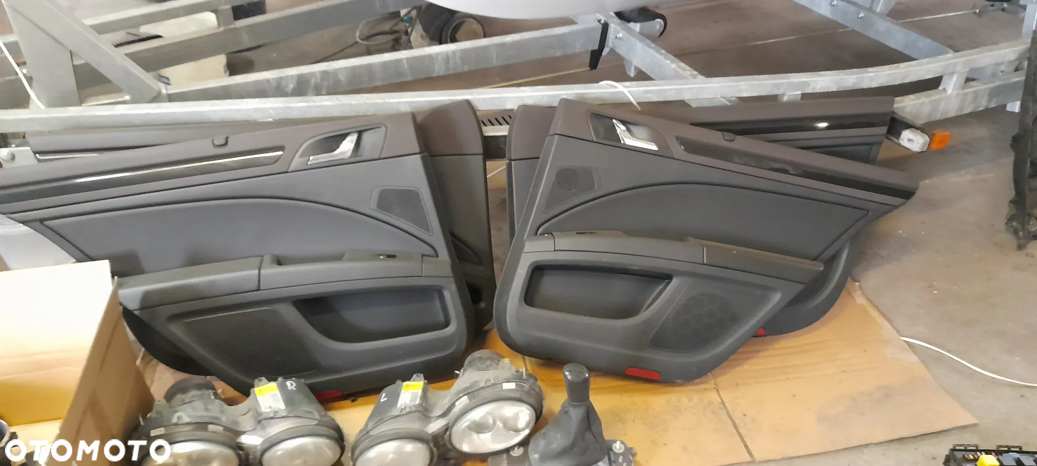 Skoda Superb II zwrotnica lewa prawa 2,0tdi  15r - 16