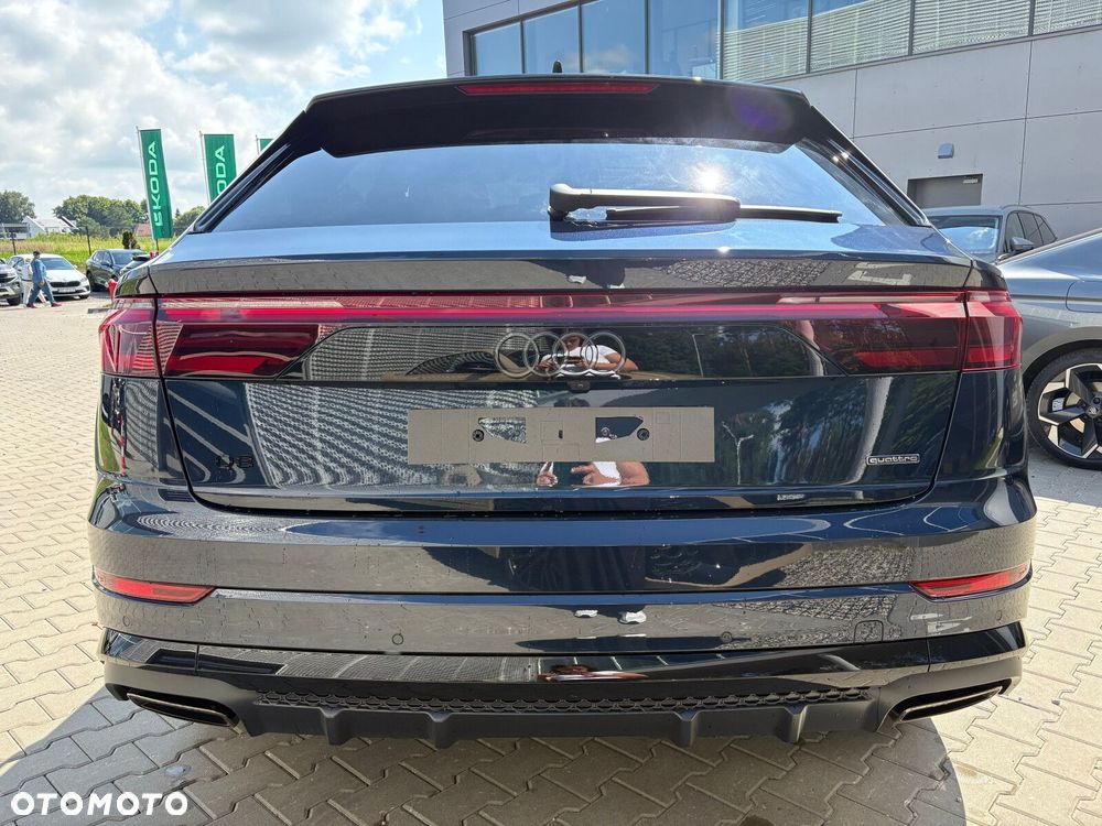 Audi Q8 - 7