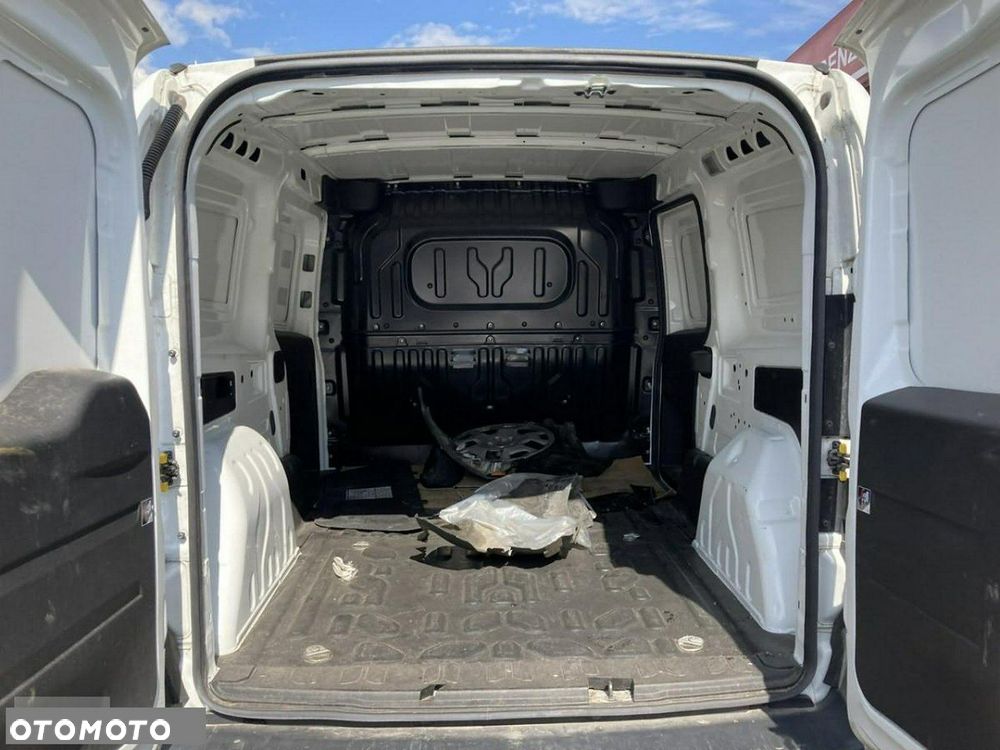 Fiat Doblo - 22