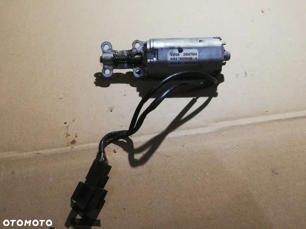 Mercedes-Benz ML W164  Silniczek regulacji kolumny kierownicy NSSA 7903N0453-G