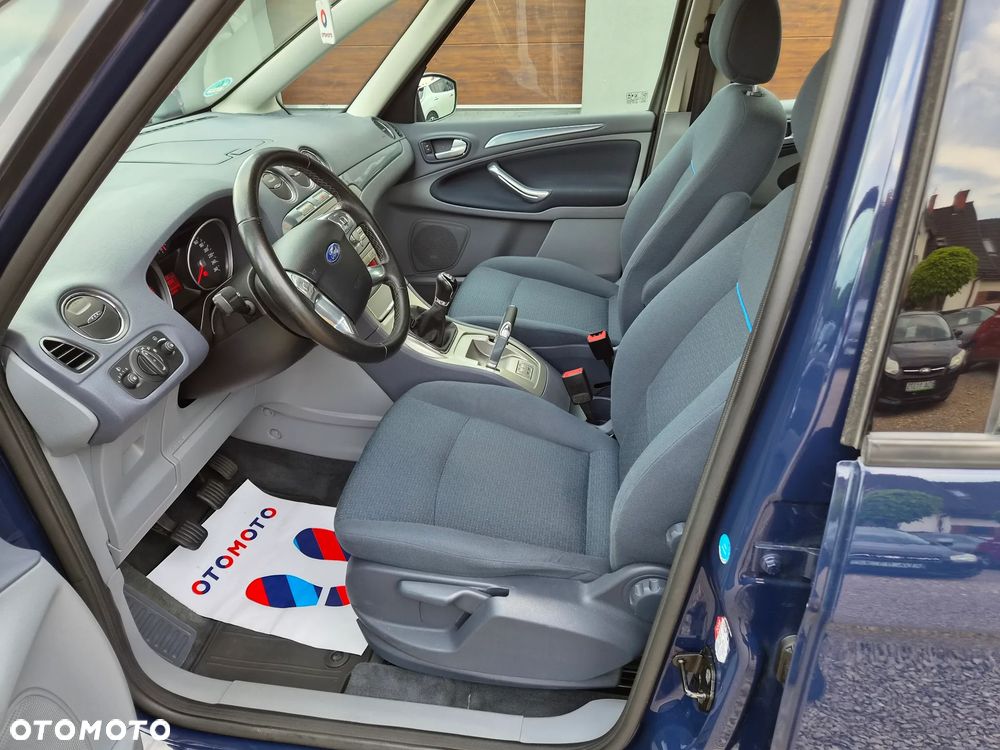 Ford Galaxy - 14