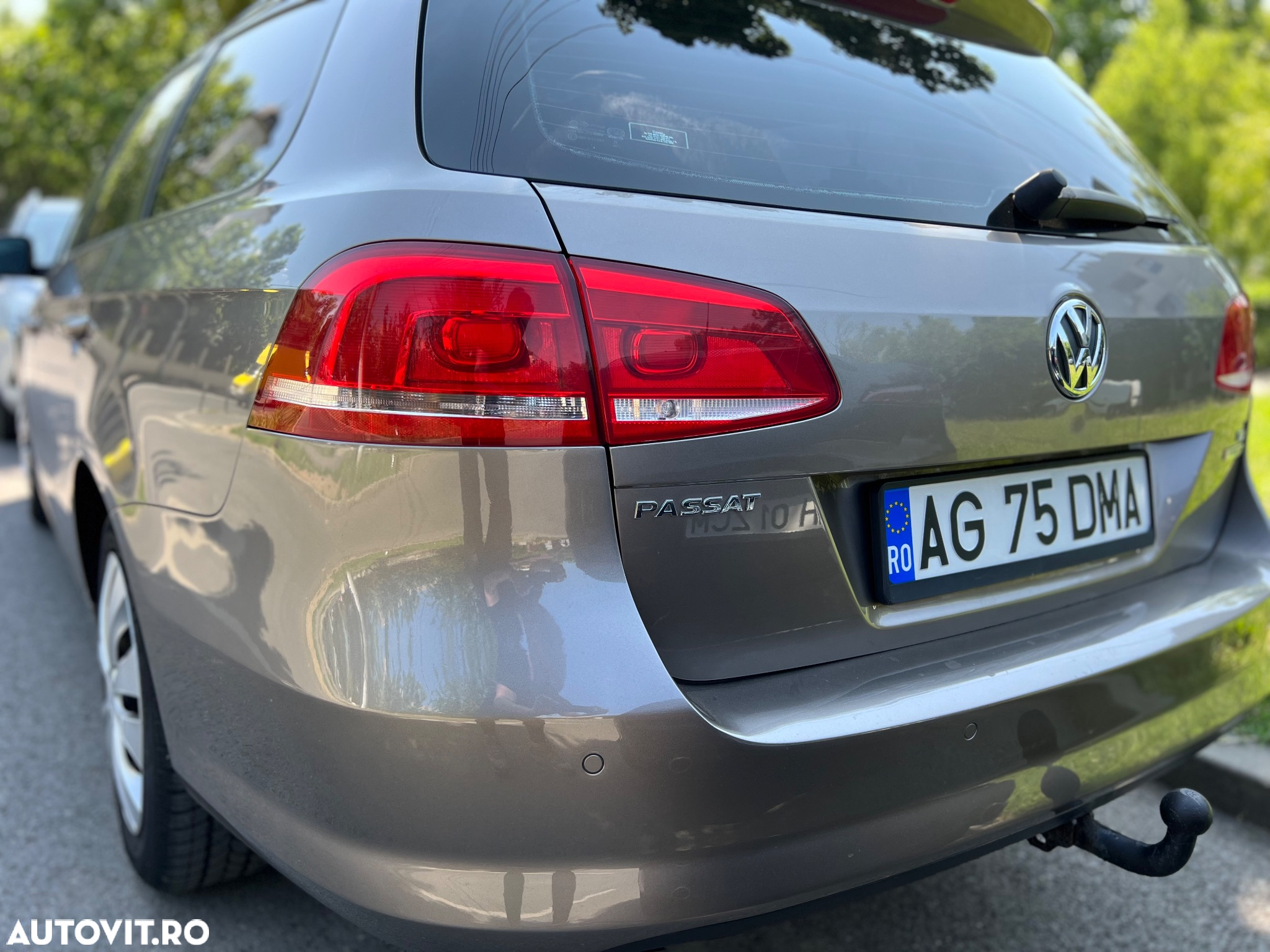 Volkswagen Passat - 2