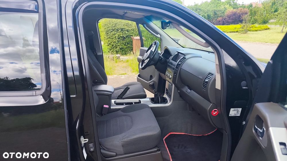 Nissan Pathfinder 2.5 dCi Premium - 25