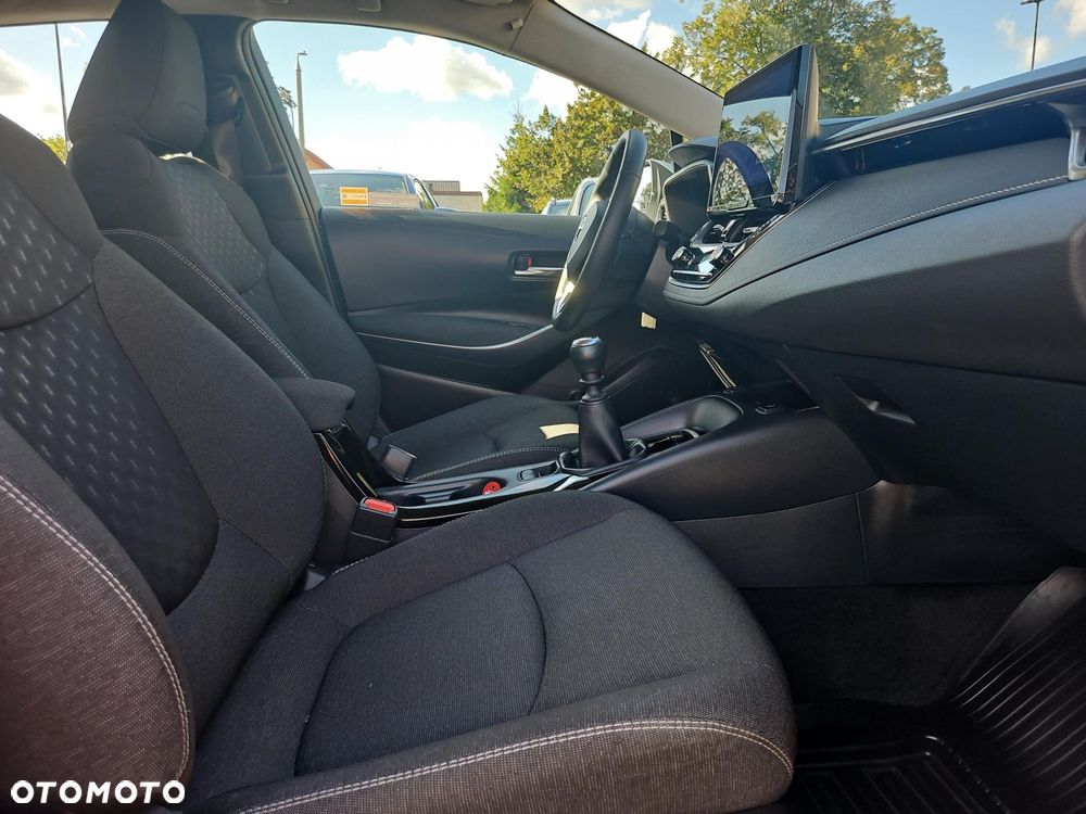 Toyota Corolla - 10
