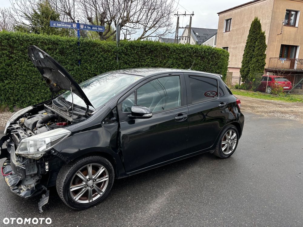 Toyota Yaris - 8