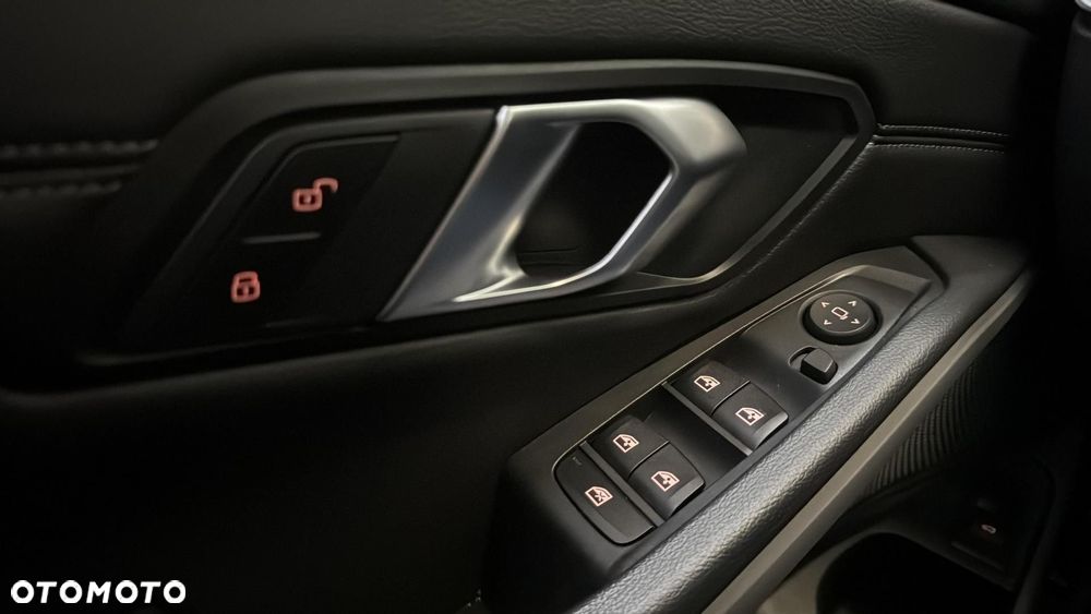 BMW Seria 3 318d MHEV Advantage - 34