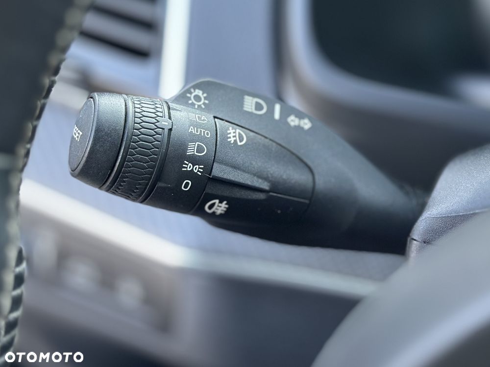 Volvo XC 90 T8 AWD Plug-In Hybrid R-Design 7os - 27