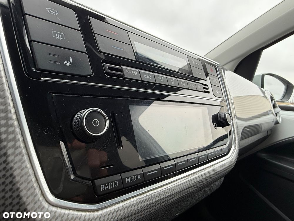 Volkswagen up! e-up - 12