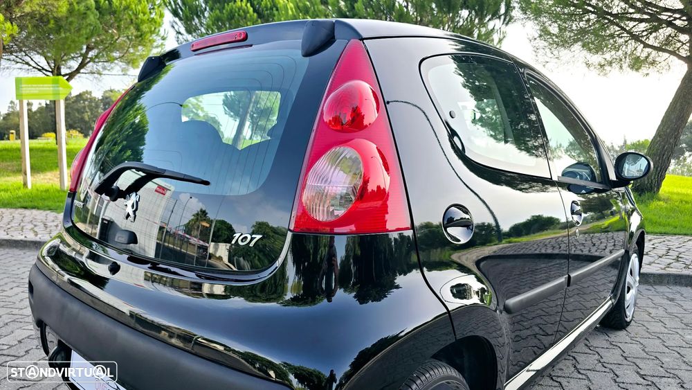 Peugeot 107 1.0 Urban - 21