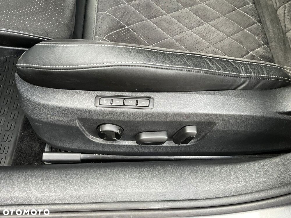 Skoda Superb 2.0 TSI 4x4 Sportline DSG - 37