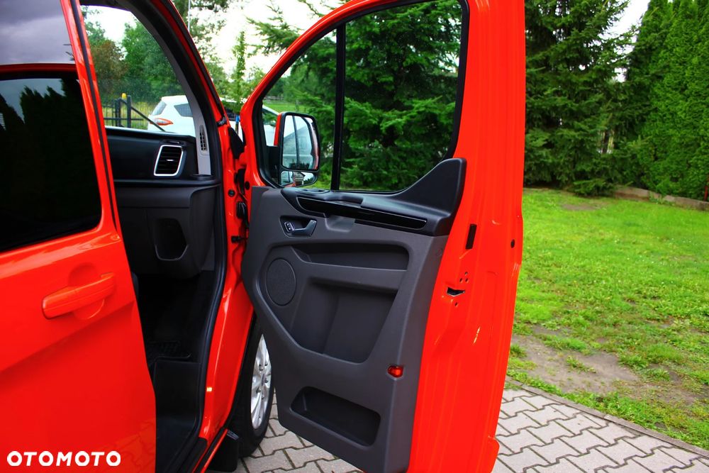 Ford TRANSIT CUSTOM BRYGADÓWKA LONG 6 OSÓB AUTOMAT 2.0 TDCI 170KM LIMITED - 36