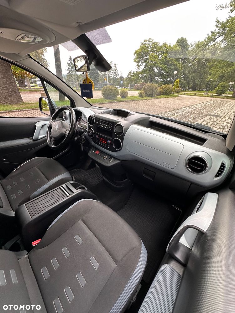 Citroën Berlingo e-HDi 90 FAP EGS6 Multispace Exclusive - 22