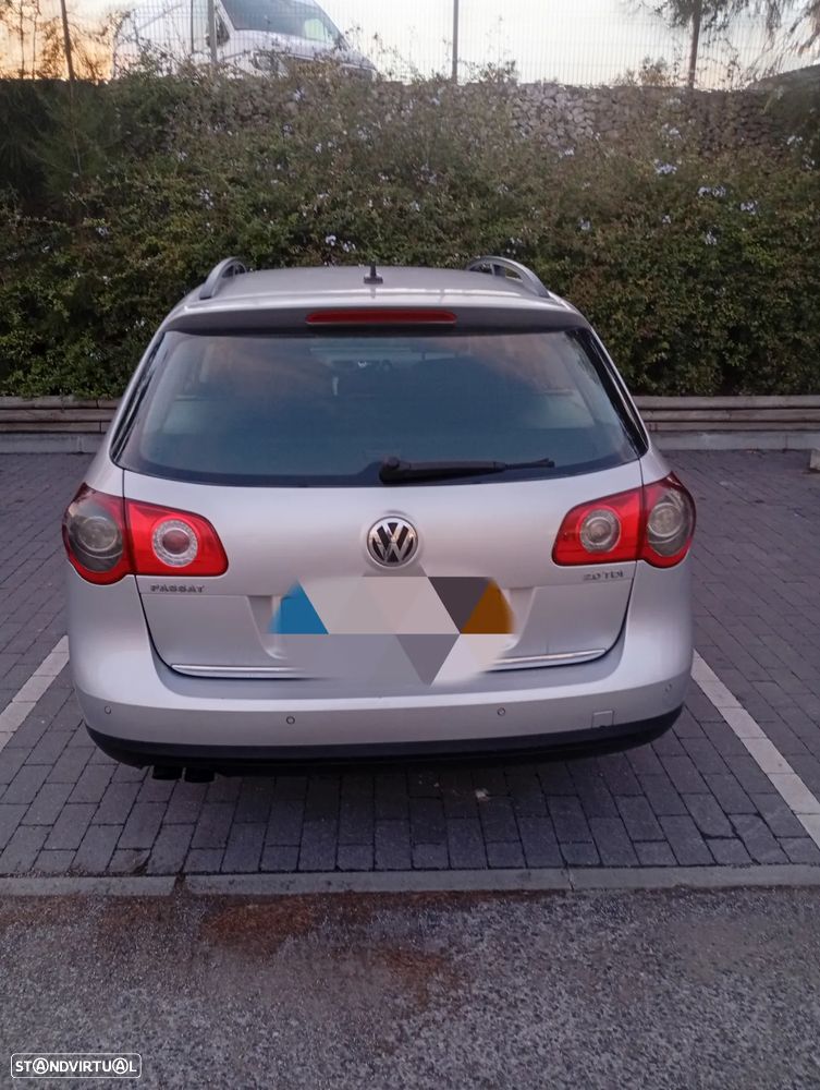 VW Passat Variant 2.0 TDi Confortline - 16