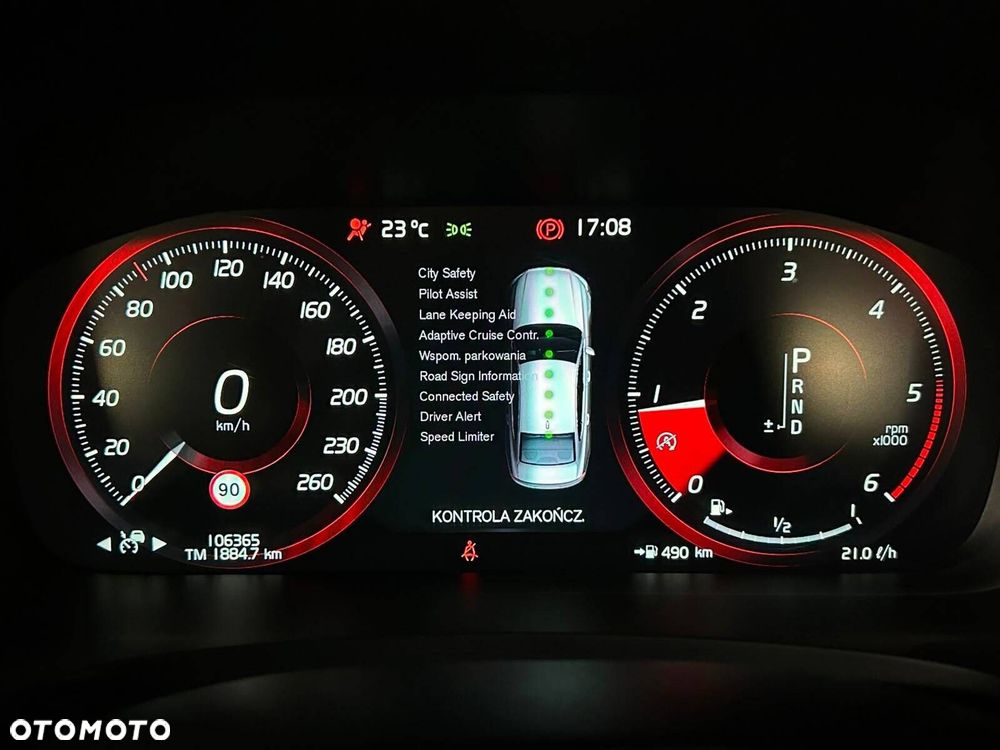 Volvo S90 D4 SCR Momentum Pro - 26