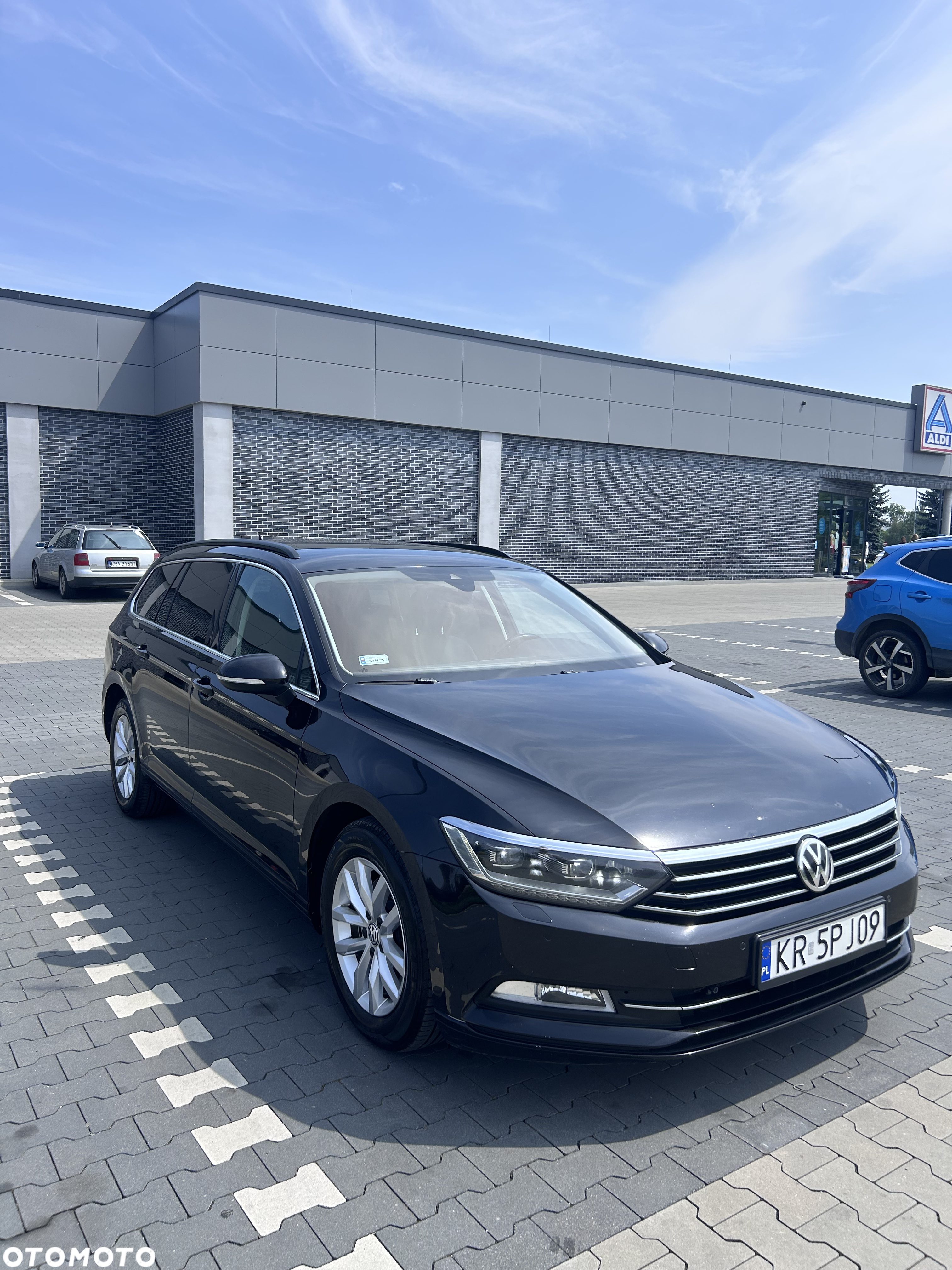 Volkswagen Passat 2.0 TDI BMT Comfortline DSG - 3