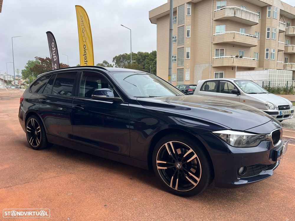 BMW 318 d Dynamic - 12