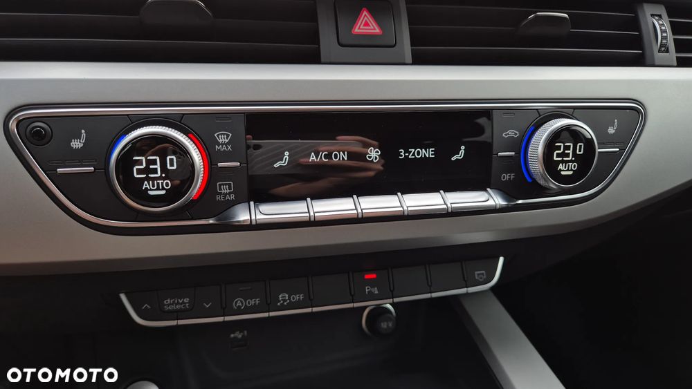 Audi A4 Avant 45 TFSI quattro S tronic - 12