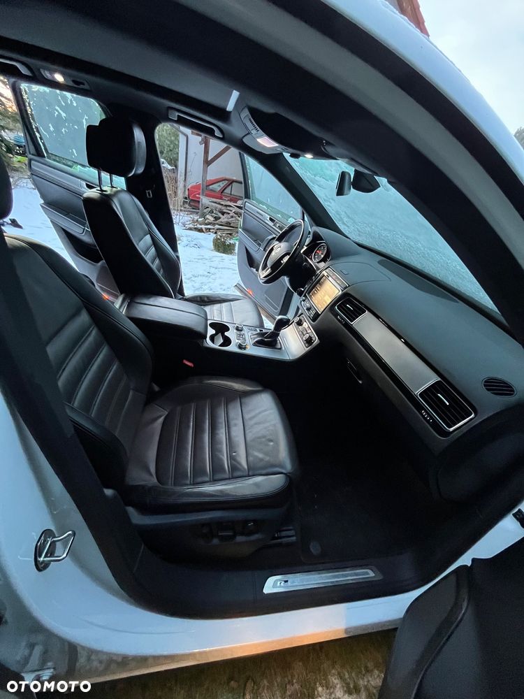 Volkswagen Touareg 3.0 V6 TDI BMT Perfectline R-Style - 14