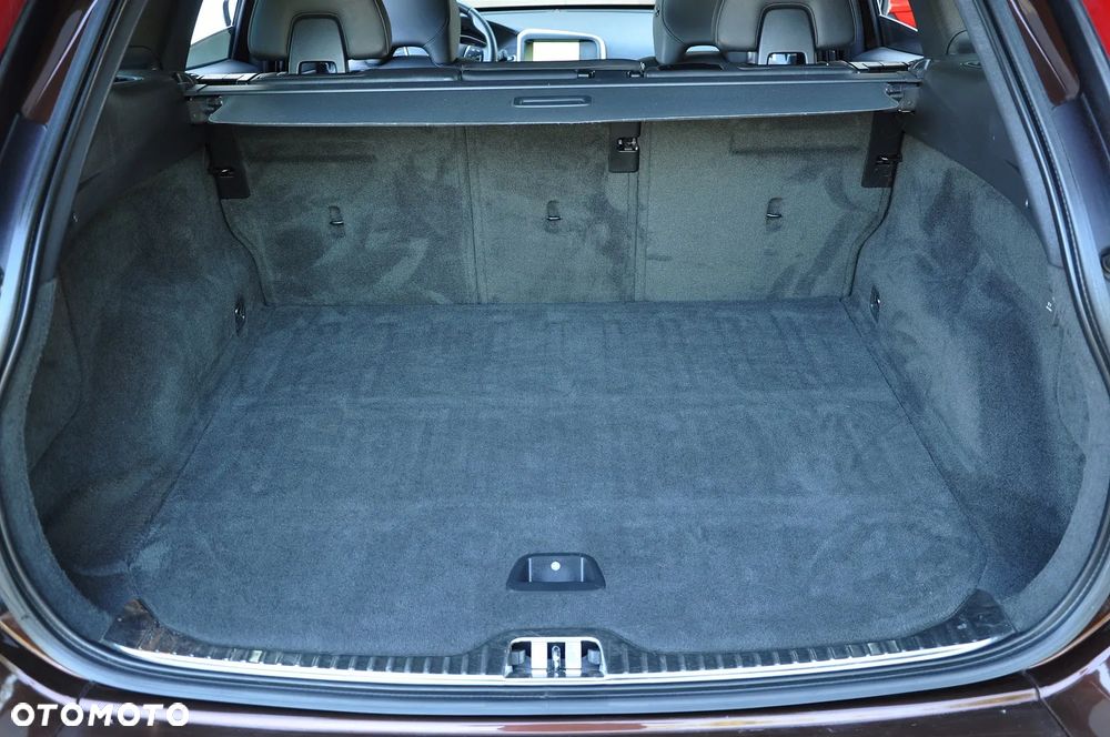 Volvo XC 60 - 40