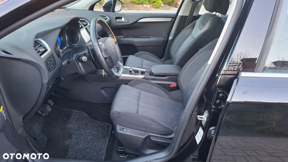 Citroën C4 e-HDi 115 ETG6 Exclusive - 15