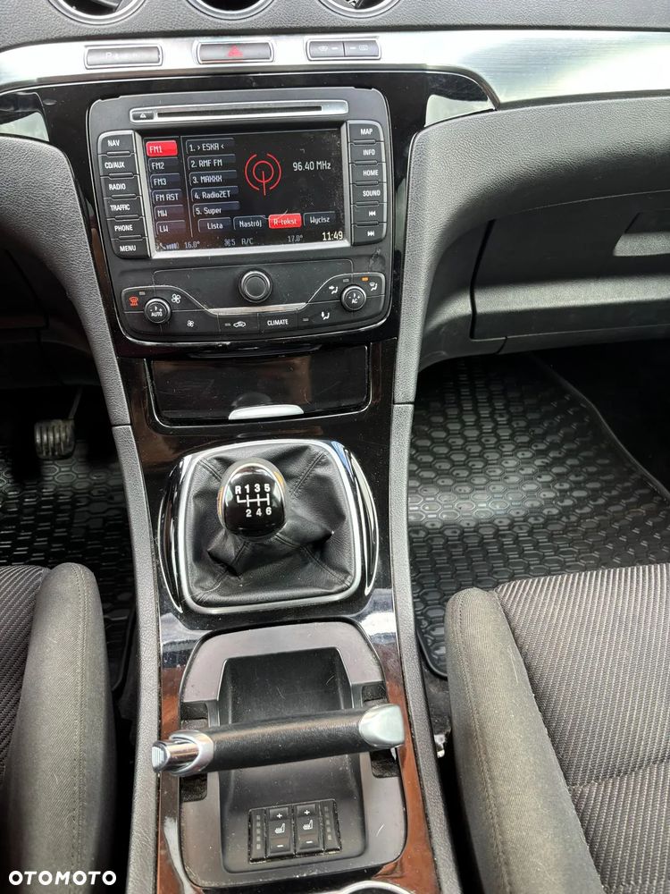 Ford S-Max - 9