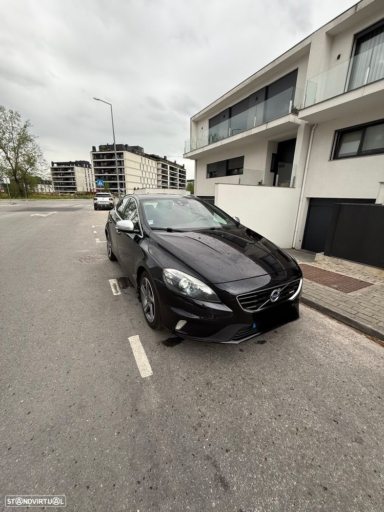 Volvo V40 D2 R Design - 30