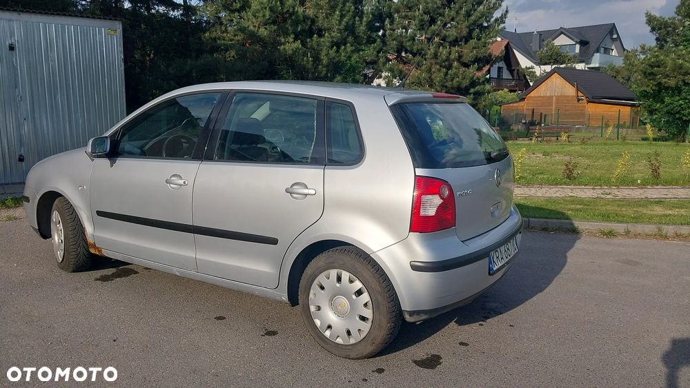 Volkswagen Polo - 8