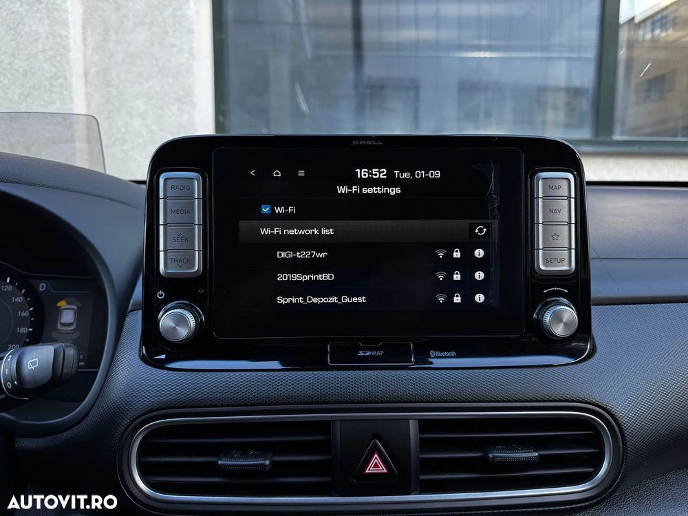 Hyundai KONA Premium - 37