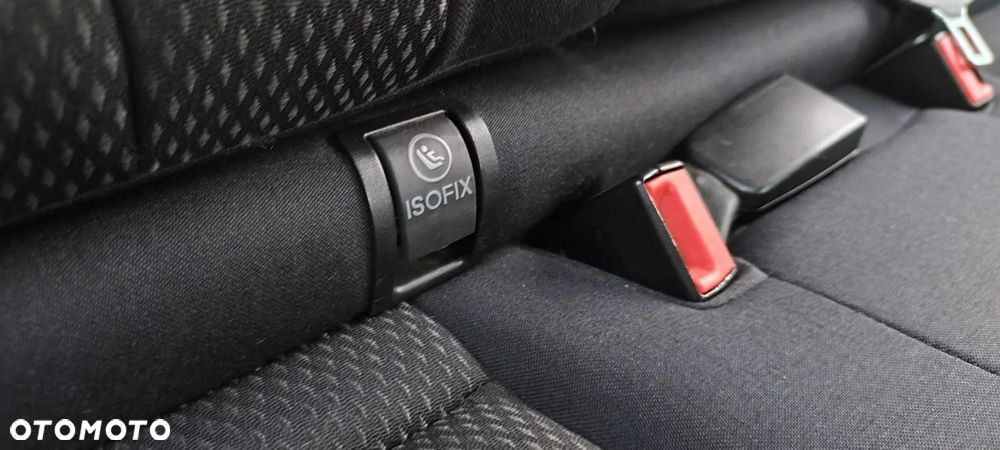 Mercedes-Benz Klasa E 200 BlueEFFICIENCY 7G-TRONIC Elegance - 28