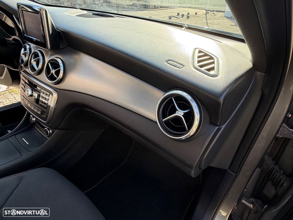 Mercedes-Benz GLA 220 CDI 4Matic 7G-DCT AMG Line - 6