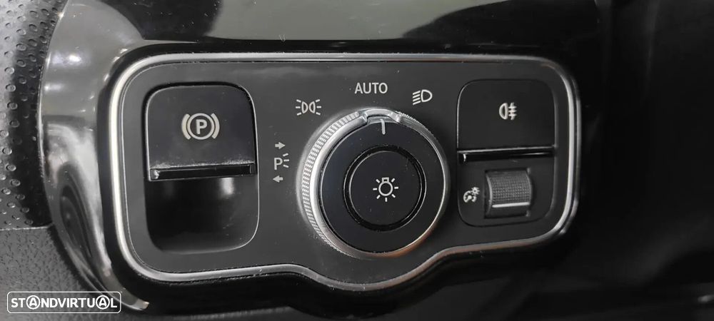 Mercedes-Benz A 180 - 46