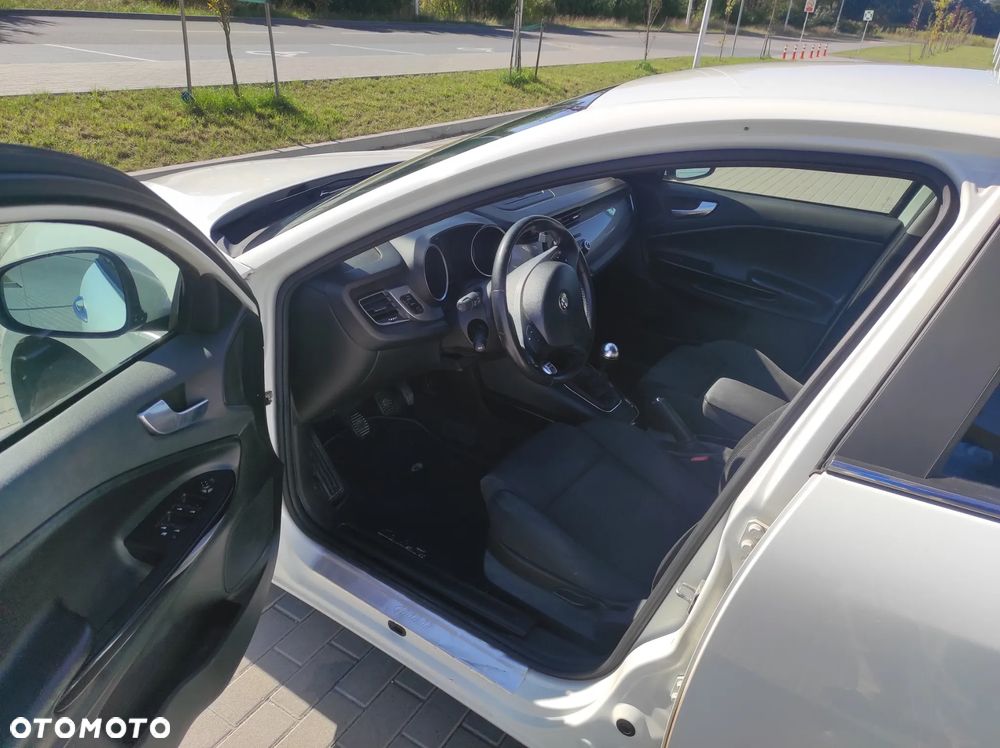 Alfa Romeo Giulietta 1.4 TB MultiAir Distinctive - 14